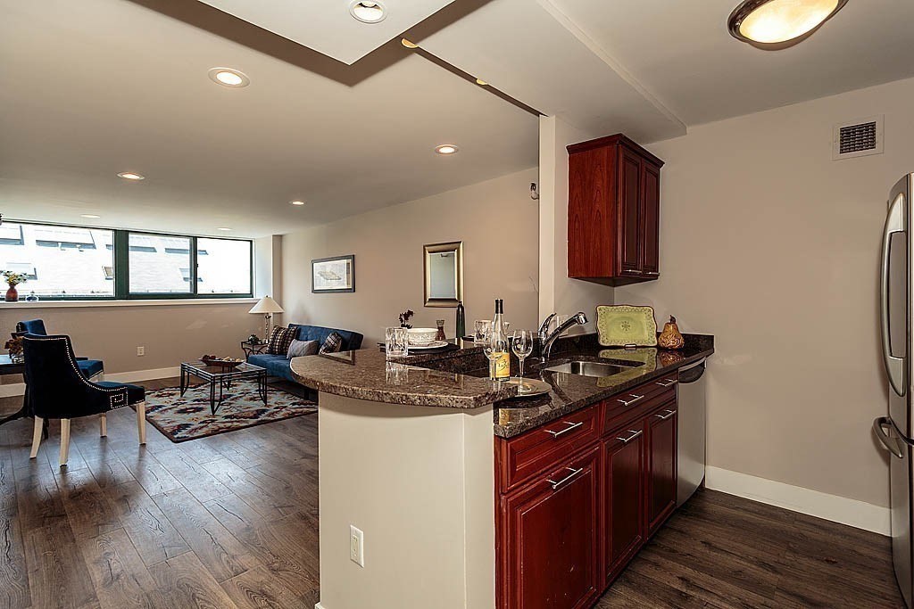 42 8th Street 5519