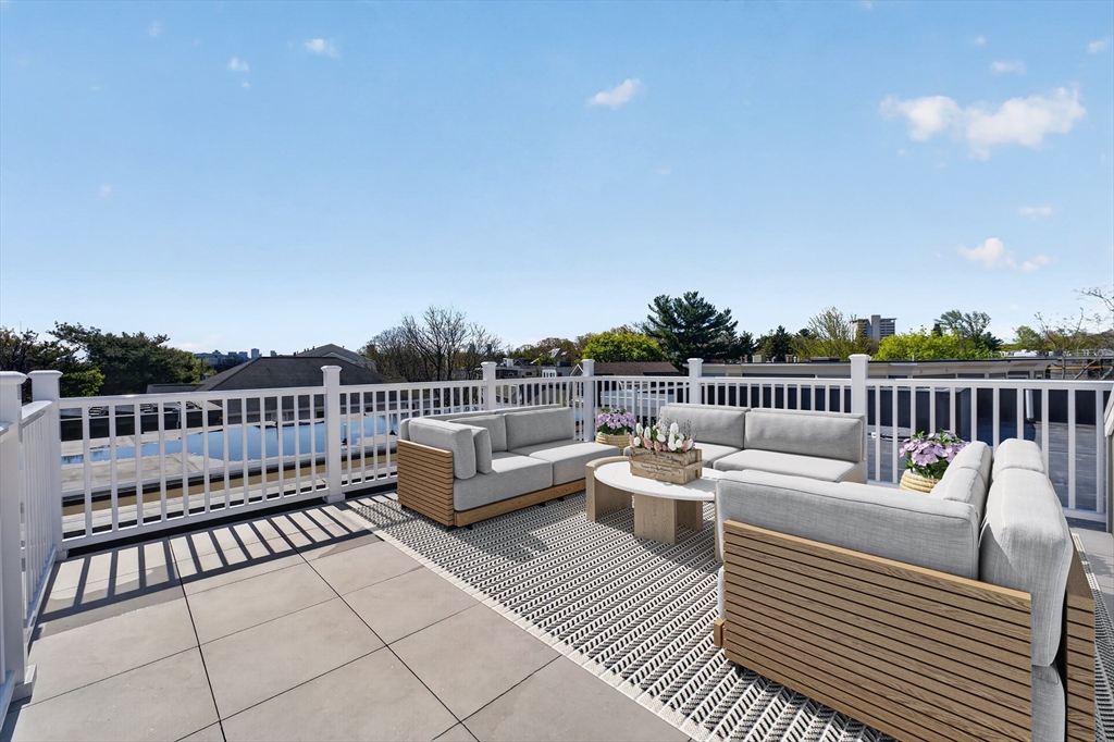 21-C Kent Court C