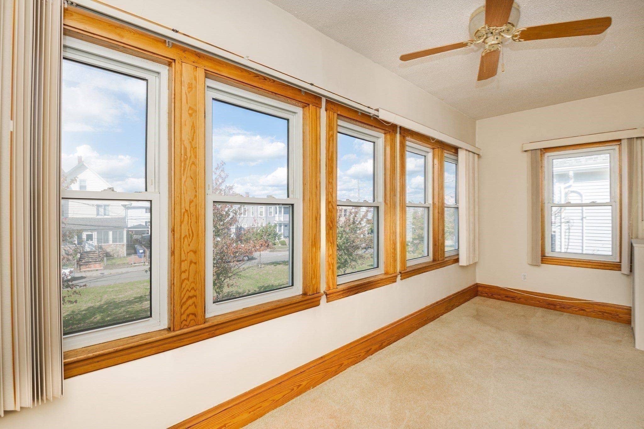 29 Oxford Park, Revere, MA Photo #31