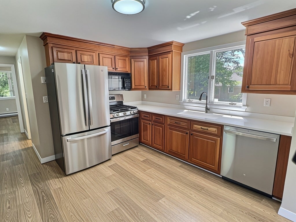14 Milford St, Plymouth, MA, 14 Milford St, Plymouth, MA Photo #6