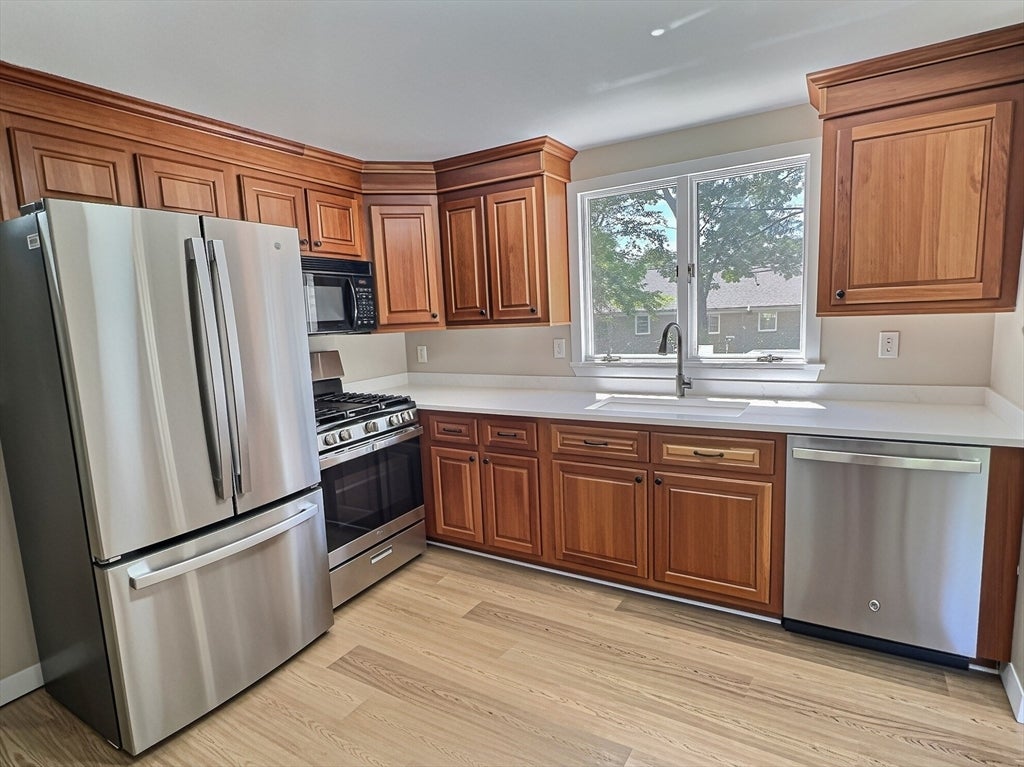 14 Milford St, Plymouth, MA, 14 Milford St, Plymouth, MA Photo #8