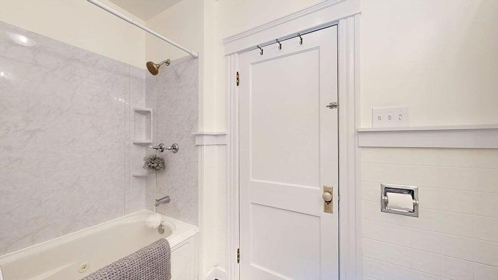 20 Vassar St, Worcester, MA, 20 Vassar St, Worcester, MA Photo #39