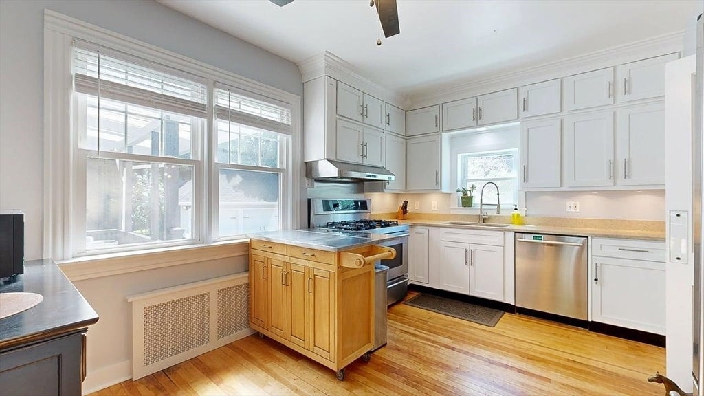 20 Vassar St, Worcester, MA, 20 Vassar St, Worcester, MA Photo #9