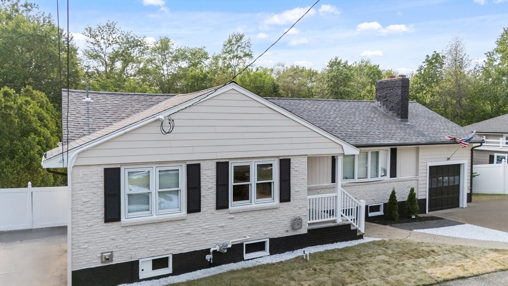 123 Walnut St