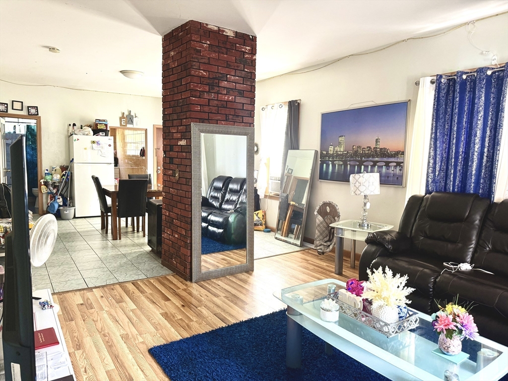 301 Davis St