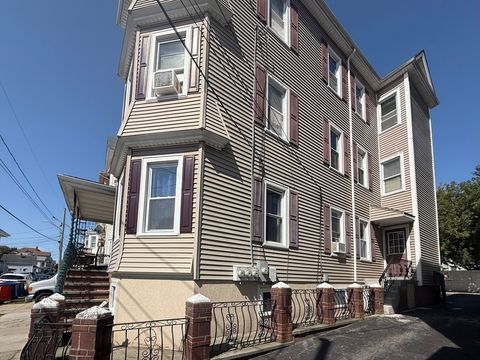 301 Davis St New Bedford MA 02746