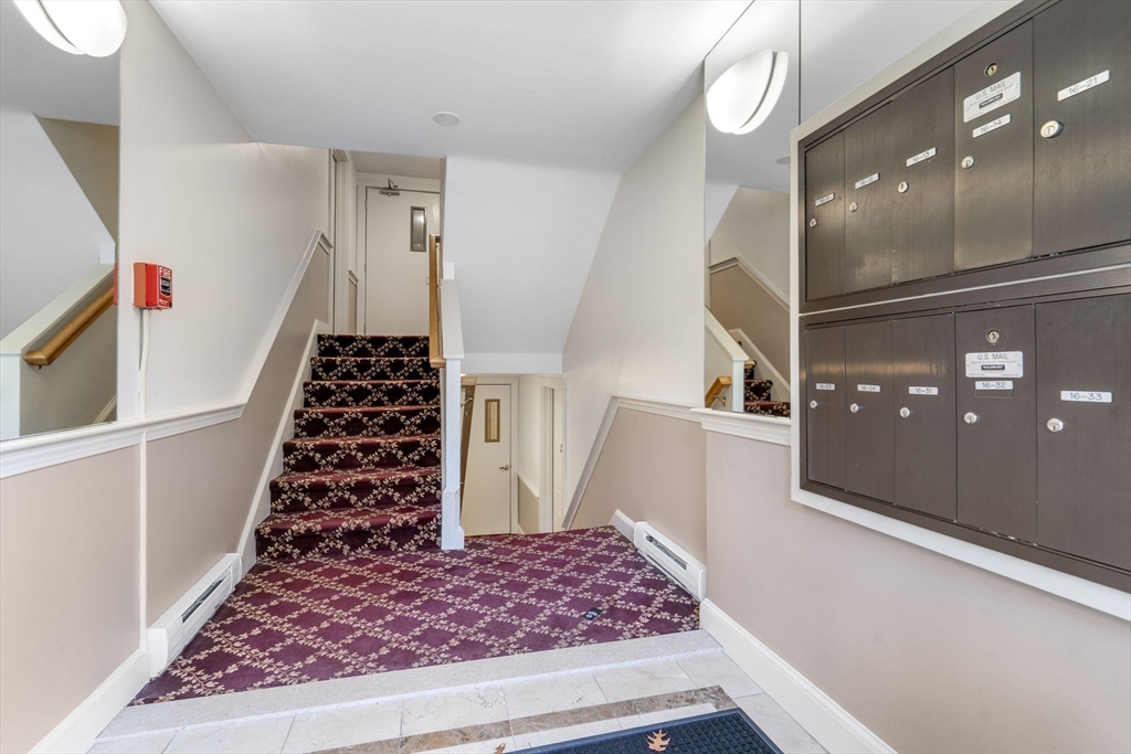 16 Wampus Avenue 32
