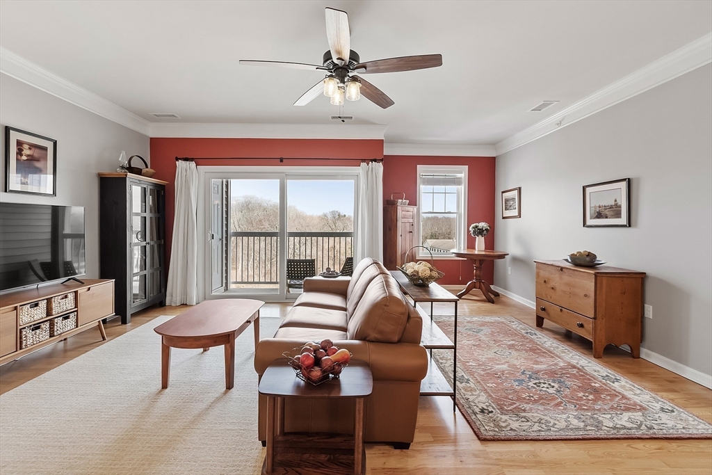 6 Overlook Drive 403