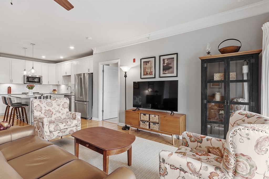 6 Overlook Drive 403