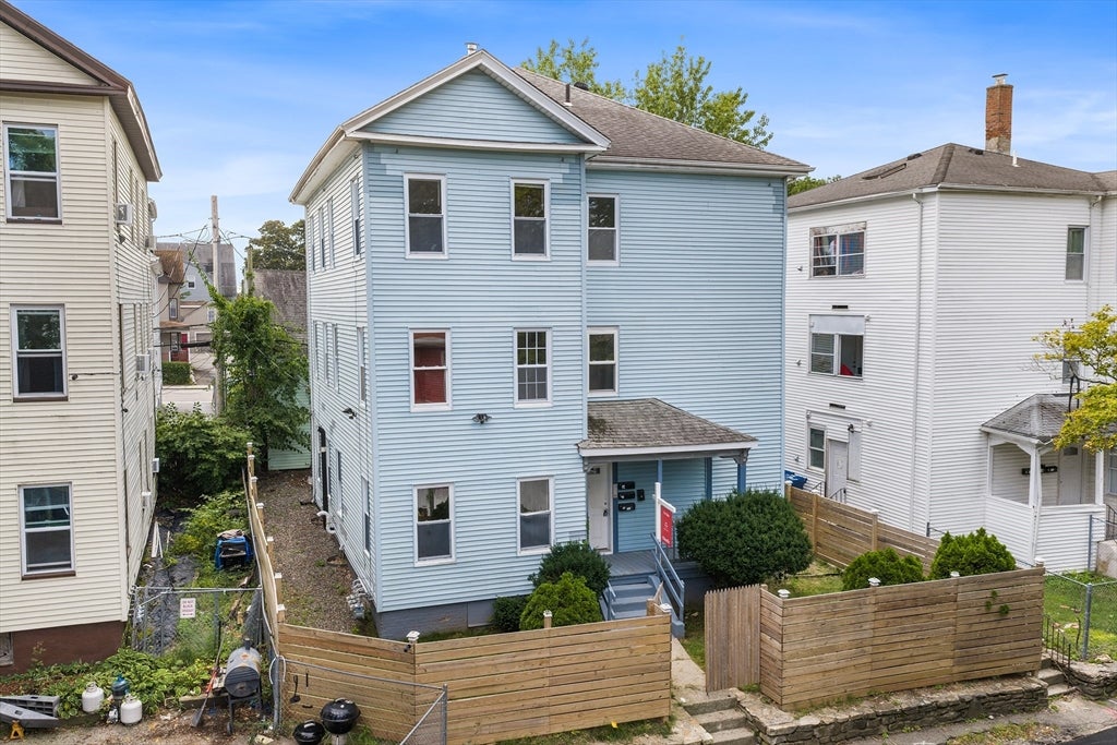 Photo of 5 Freeland Ter, Worcester, MA