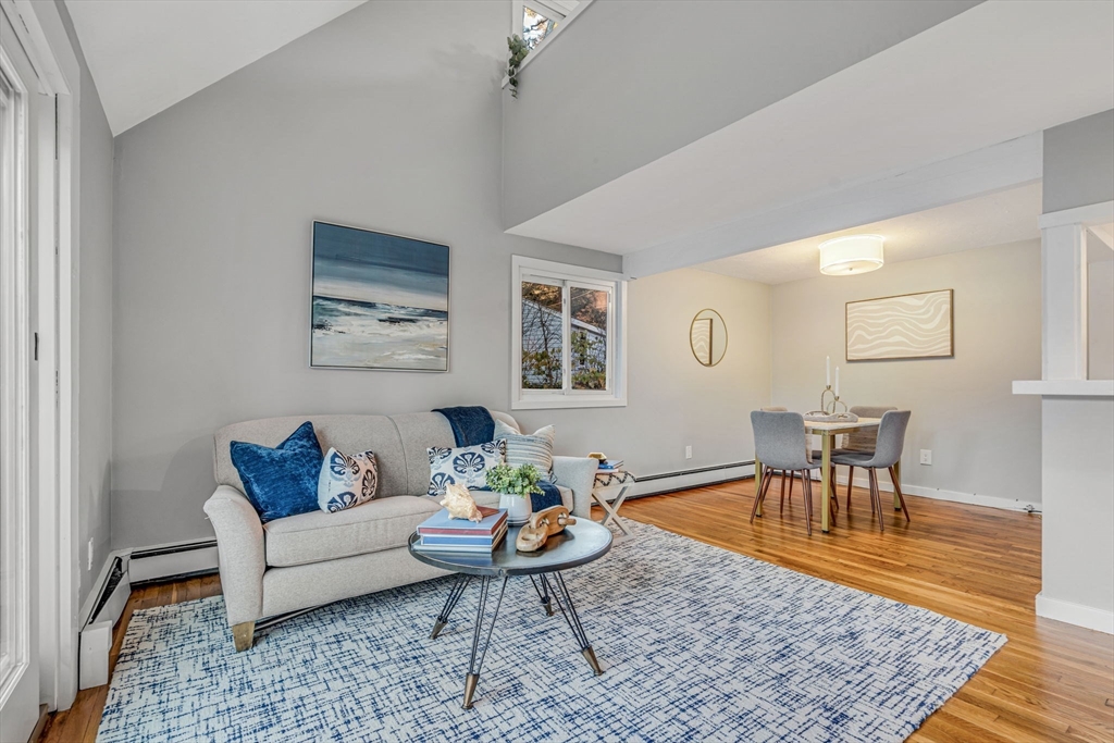 2 Clover Hill Road HOUSE