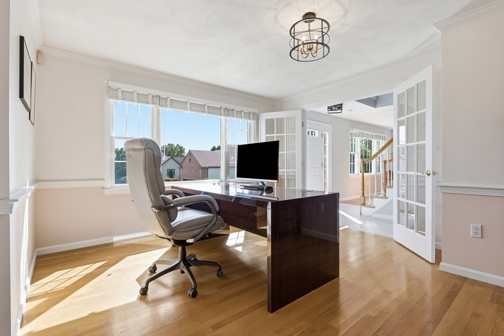 44 Raffaele Drive, Waltham, MA, 44 Raffaele Drive, Waltham, MA Photo #9