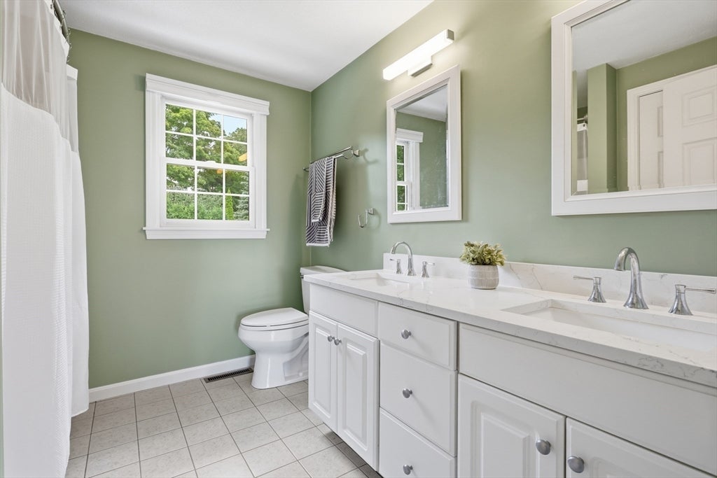 44 Raffaele Drive, Waltham, MA, 44 Raffaele Drive, Waltham, MA Photo #23
