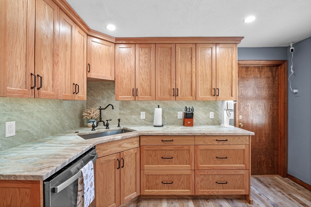 27 Littlefield Ct 27