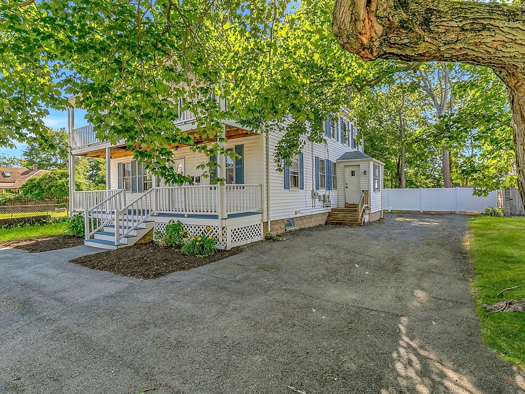 28 Mill St