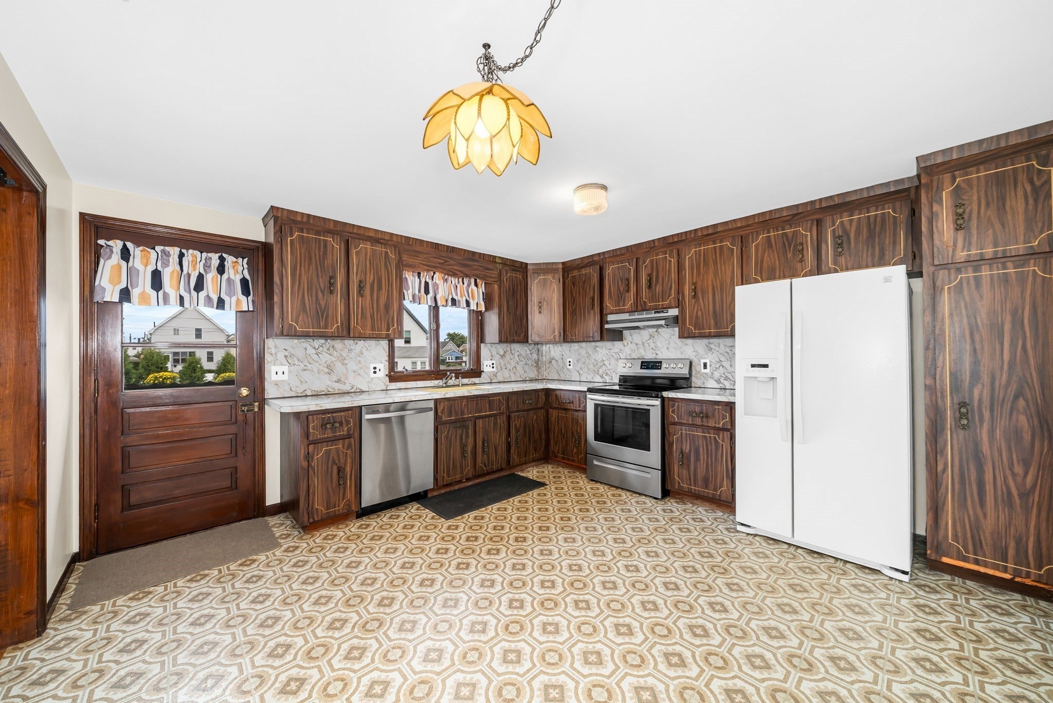 32 Robert Rd, Revere, MA Photo #14