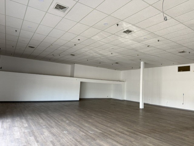 79 Swansea Mall Drive 6