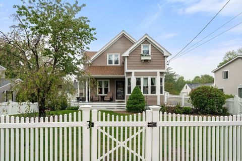 137 Pond Westwood MA 02090
