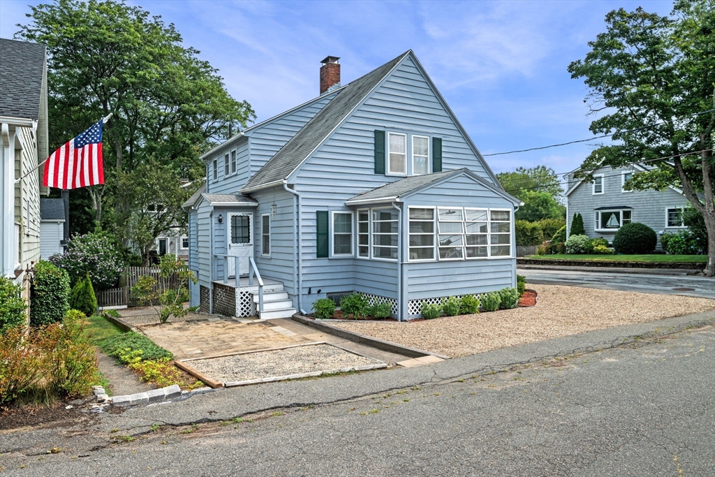 10 Shepard St