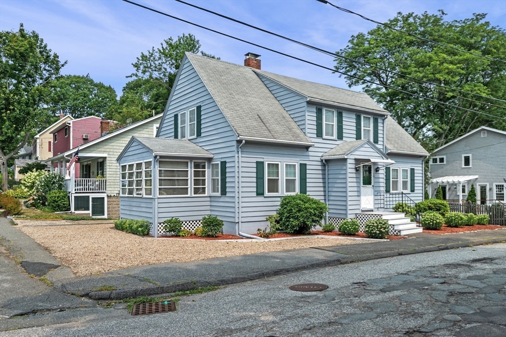 10 Shepard St