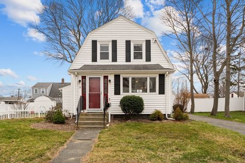 31 Howe St Quincy MA 02169