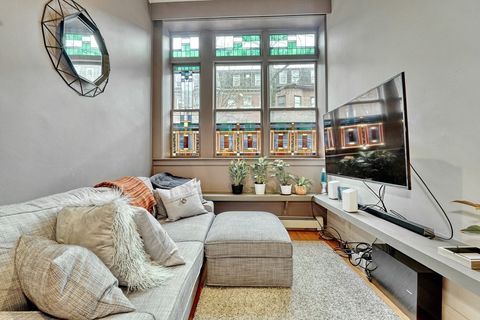 Photo of 70 Clarendon St #1, Boston, MA 02116 (MLS # 73487668)