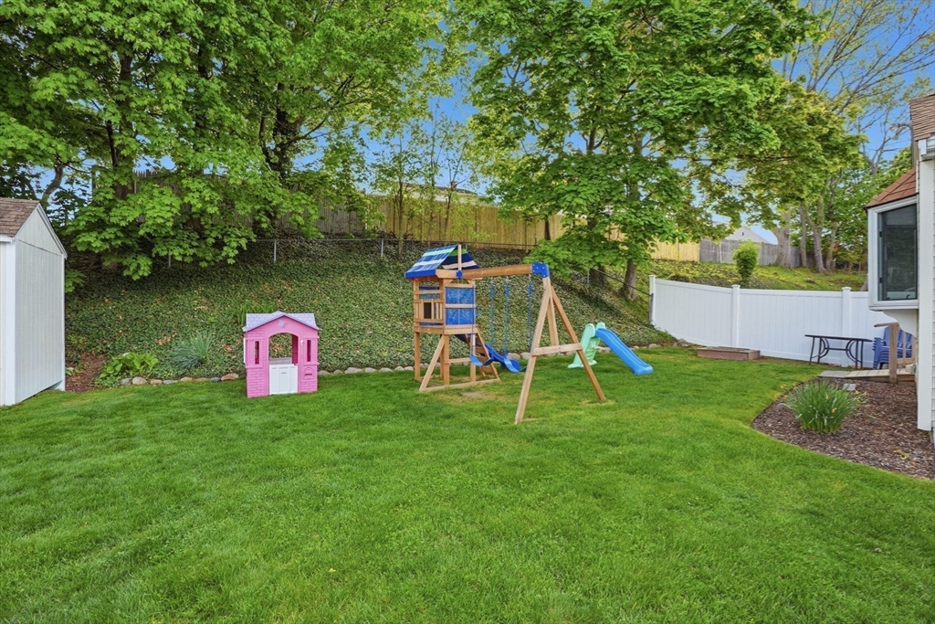 77 Weyham Rd, Weymouth, MA Photo #20