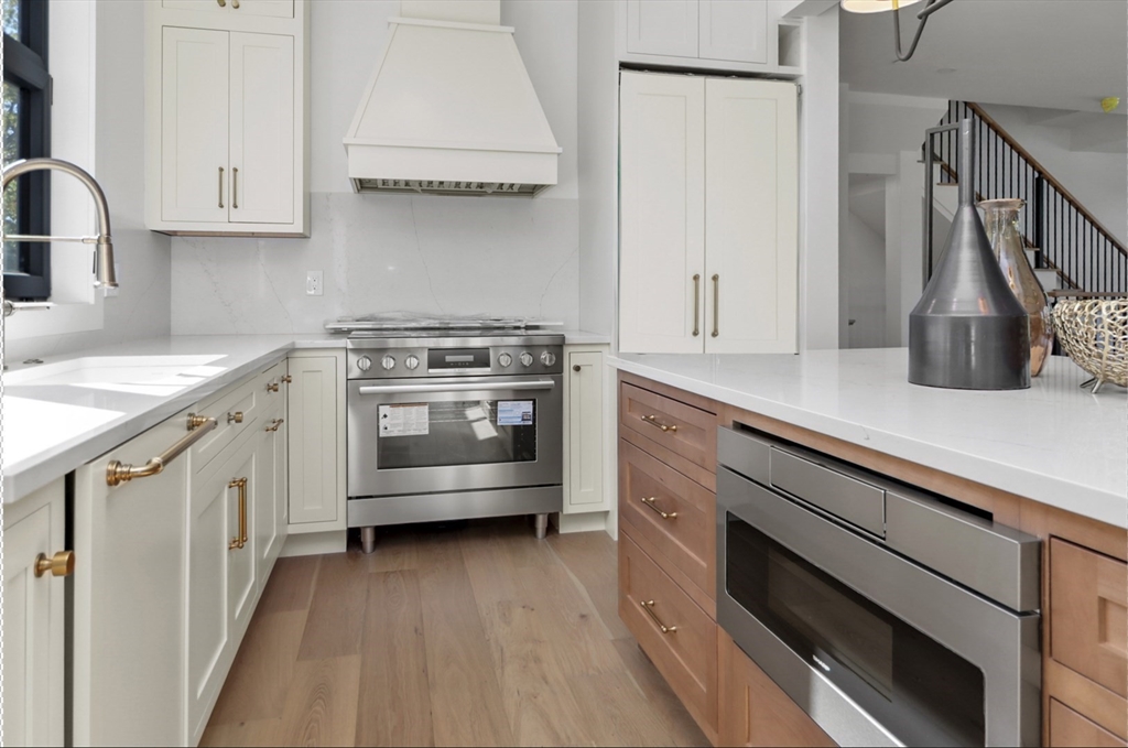 1155 Sagamore Avenue 1