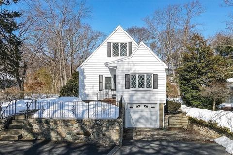 72 Crane St Dedham MA 02026