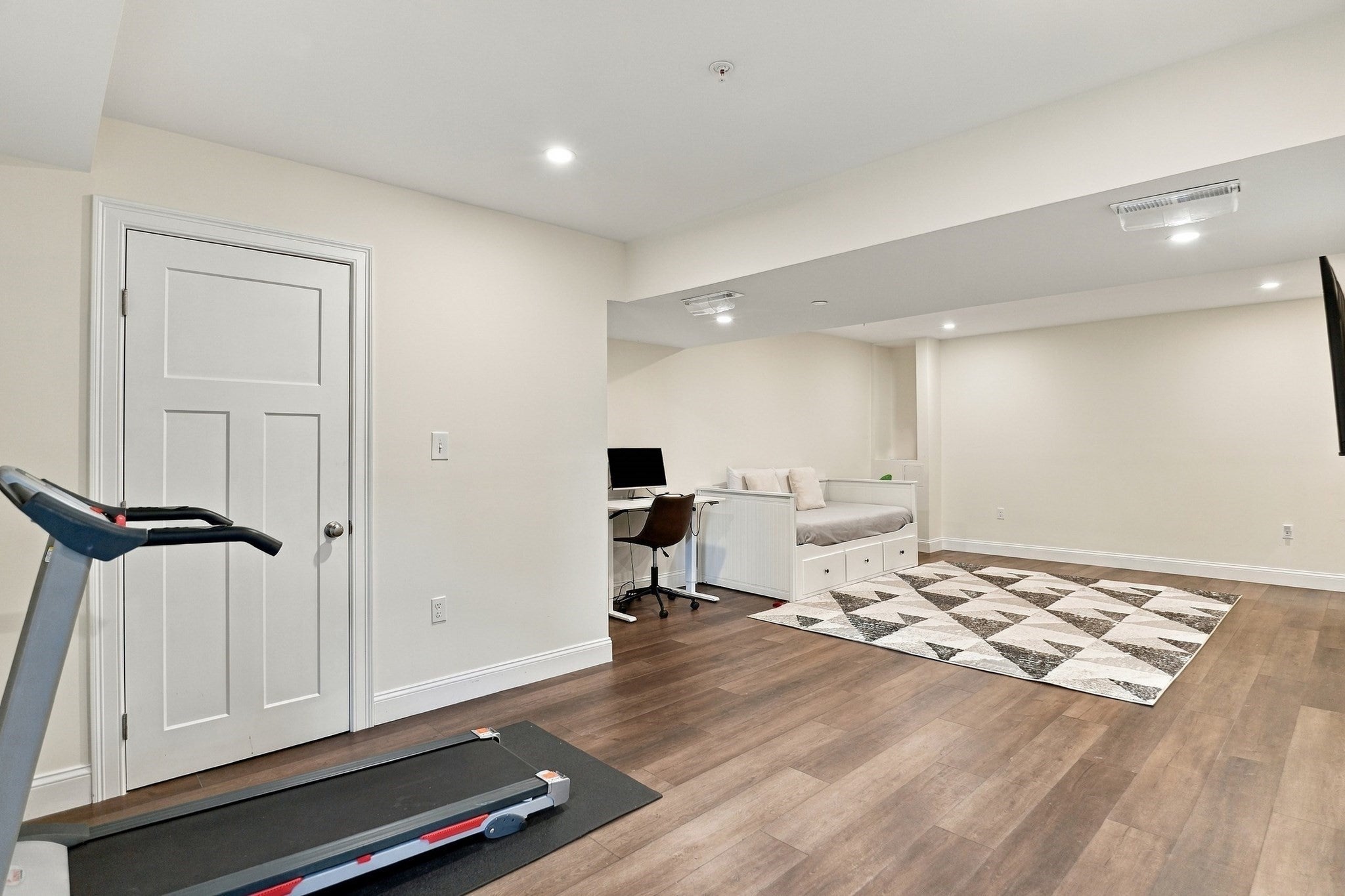 401 West St #C, East Bridgewater, MA, 401 West St #C, East Bridgewater, MA Photo #8