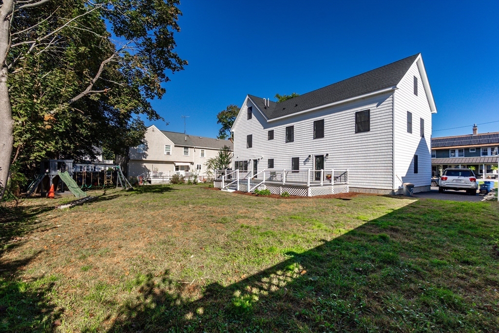 11 Rockwell Ave