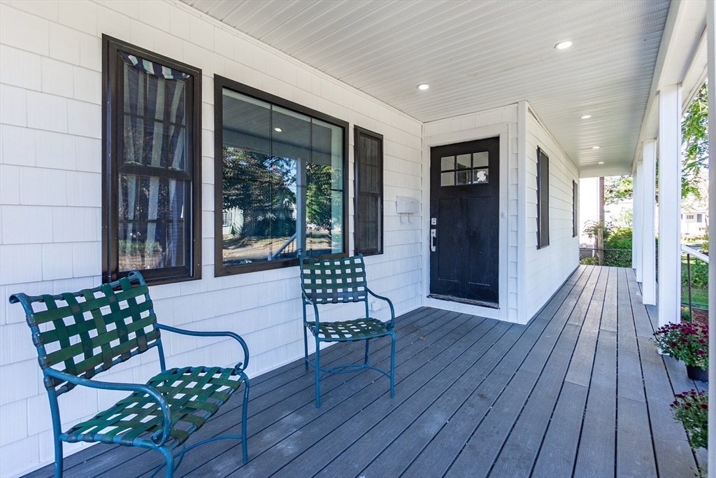 11 Rockwell Ave