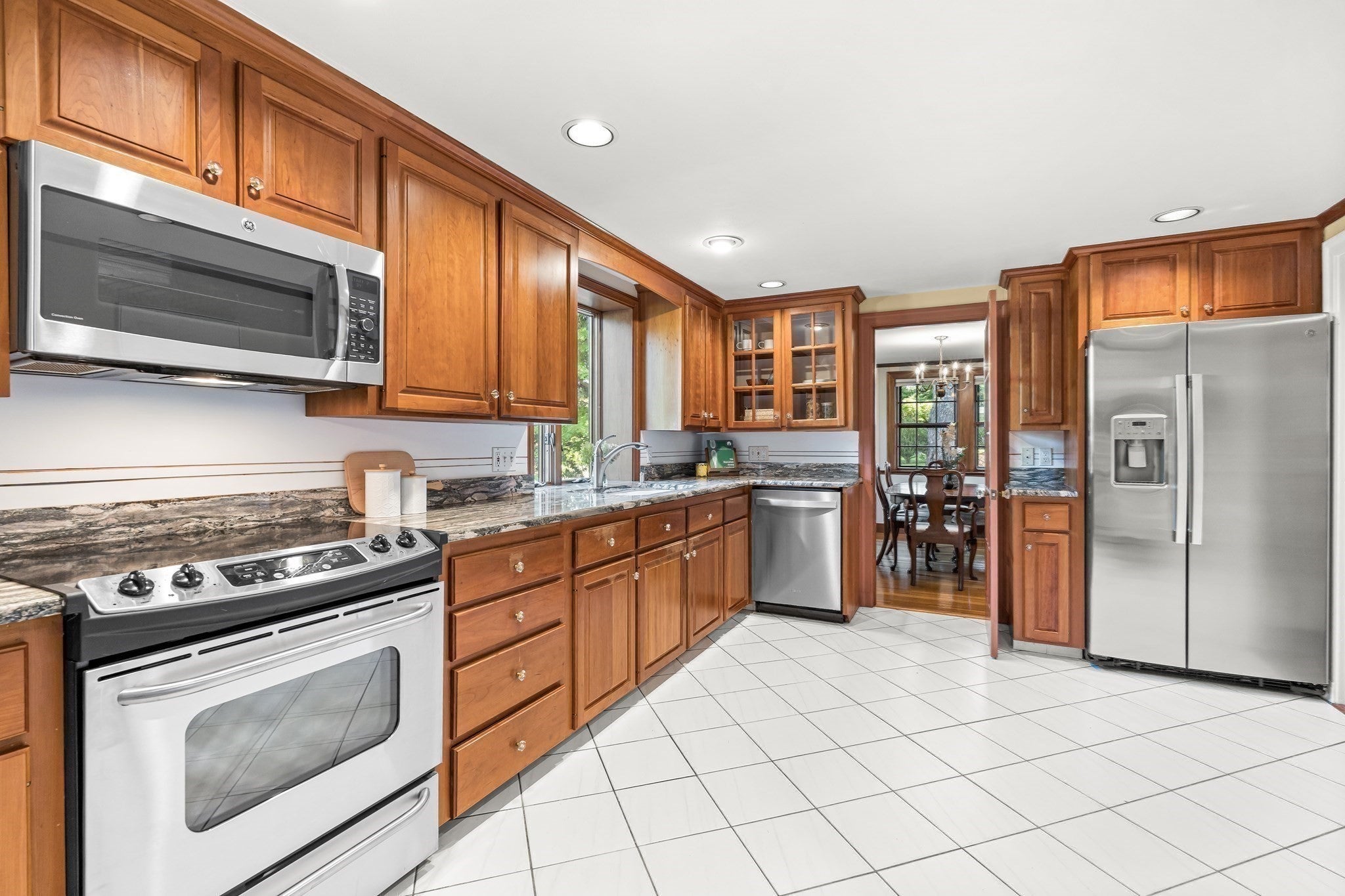 1 Overlook Way, Winchester, MA, 1 Overlook Way, Winchester, MA Photo #9