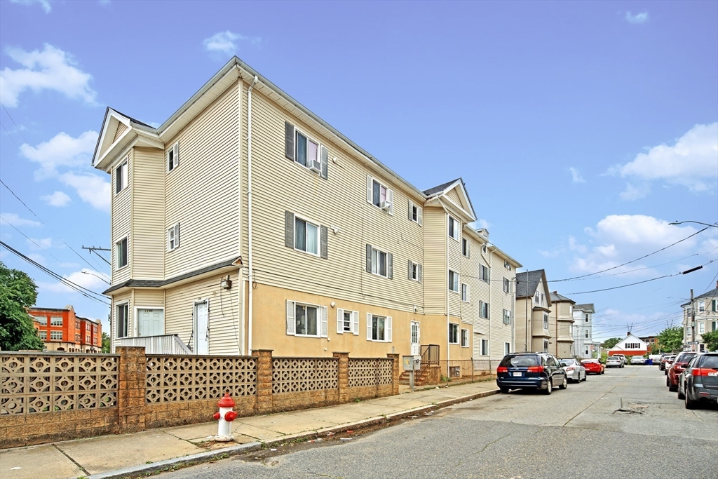 1240-1246 N Main St