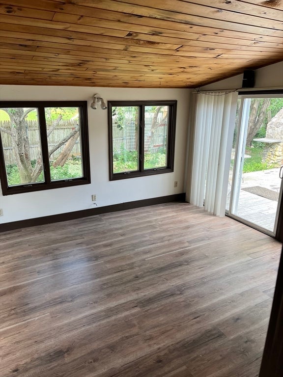 91 Pageotte St, Acushnet, MA Photo #11