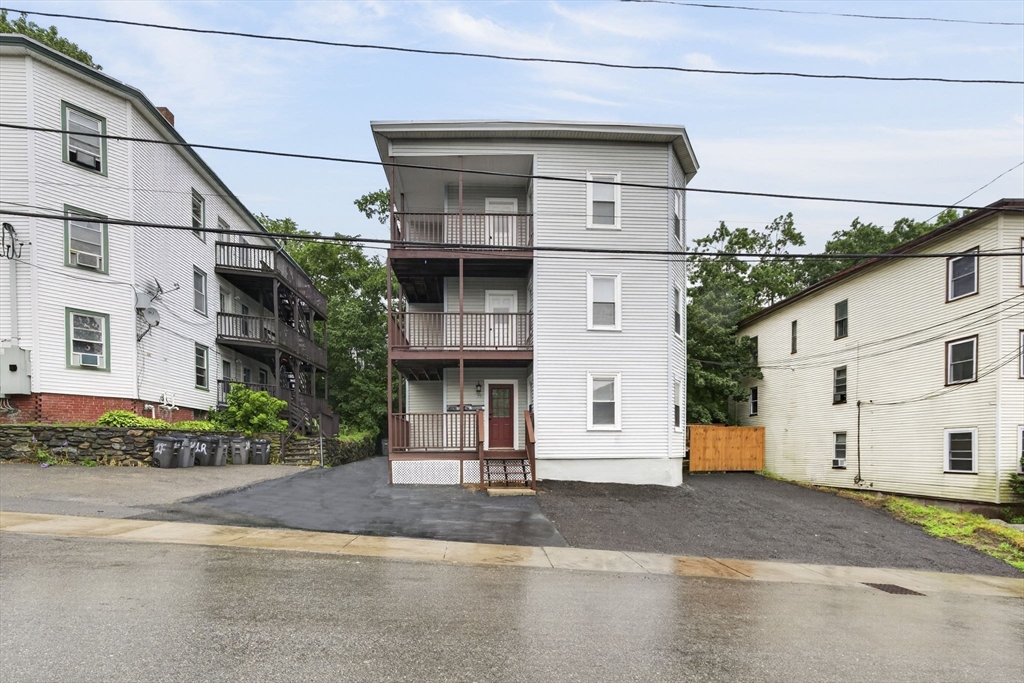 Photo 1 of 33 — 77 Oak St, Gardner, MA 01440