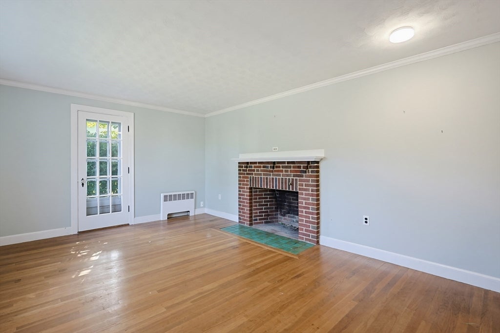 70 Oakdale Rd, Newton, MA Photo #8