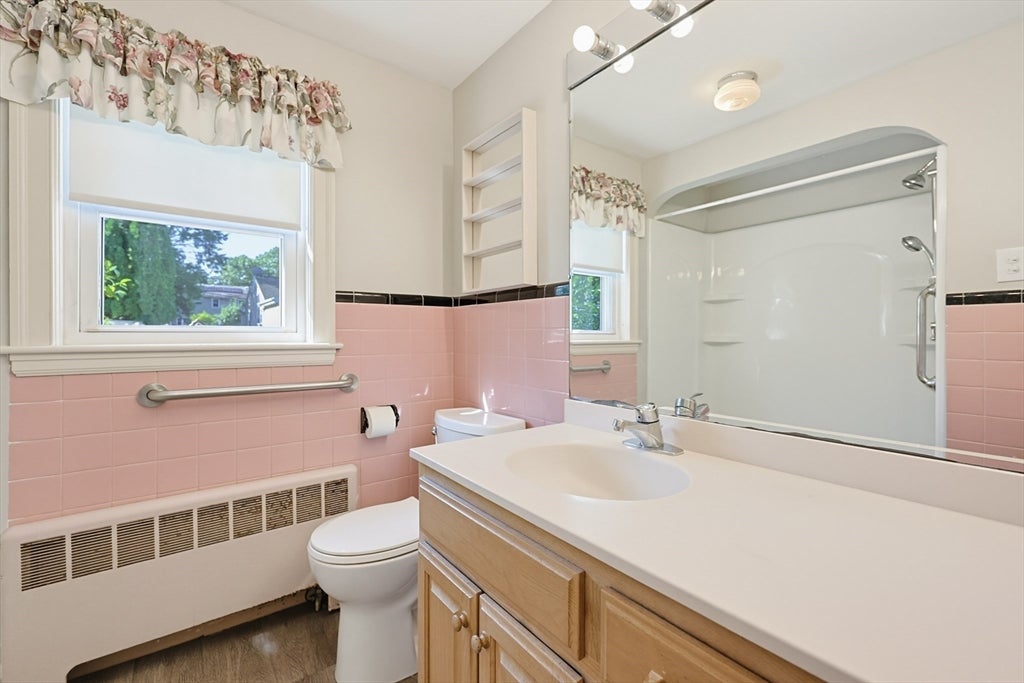 70 Oakdale Rd, Newton, MA Photo #17