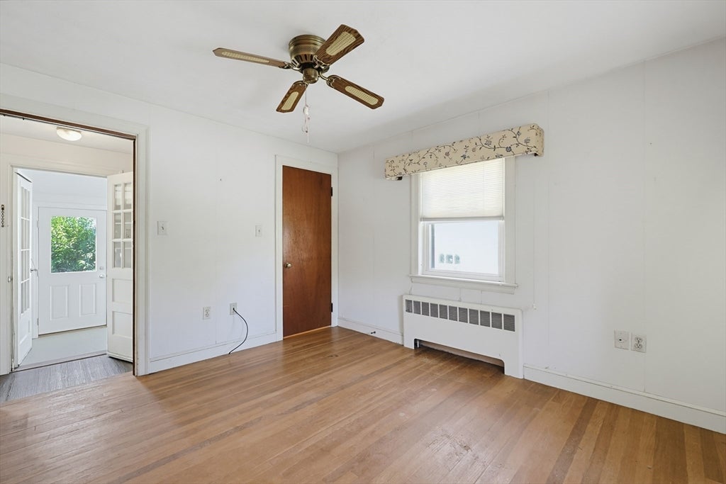 70 Oakdale Rd, Newton, MA Photo #18