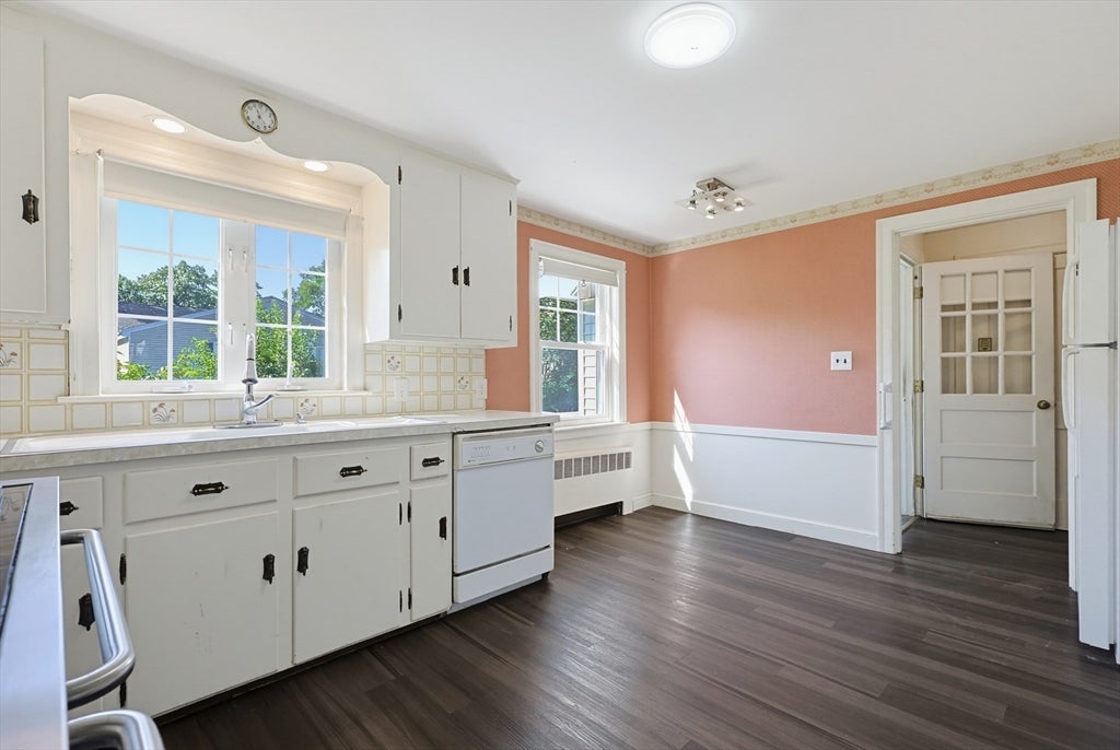 70 Oakdale Rd, Newton, MA Photo #16