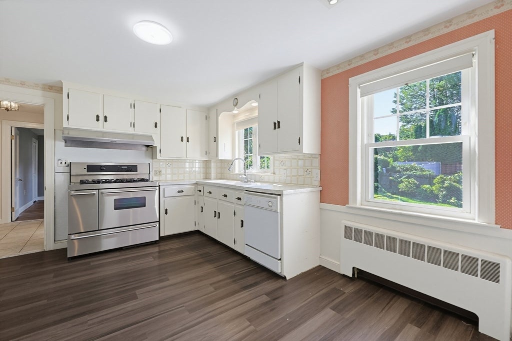 70 Oakdale Rd, Newton, MA Photo #14