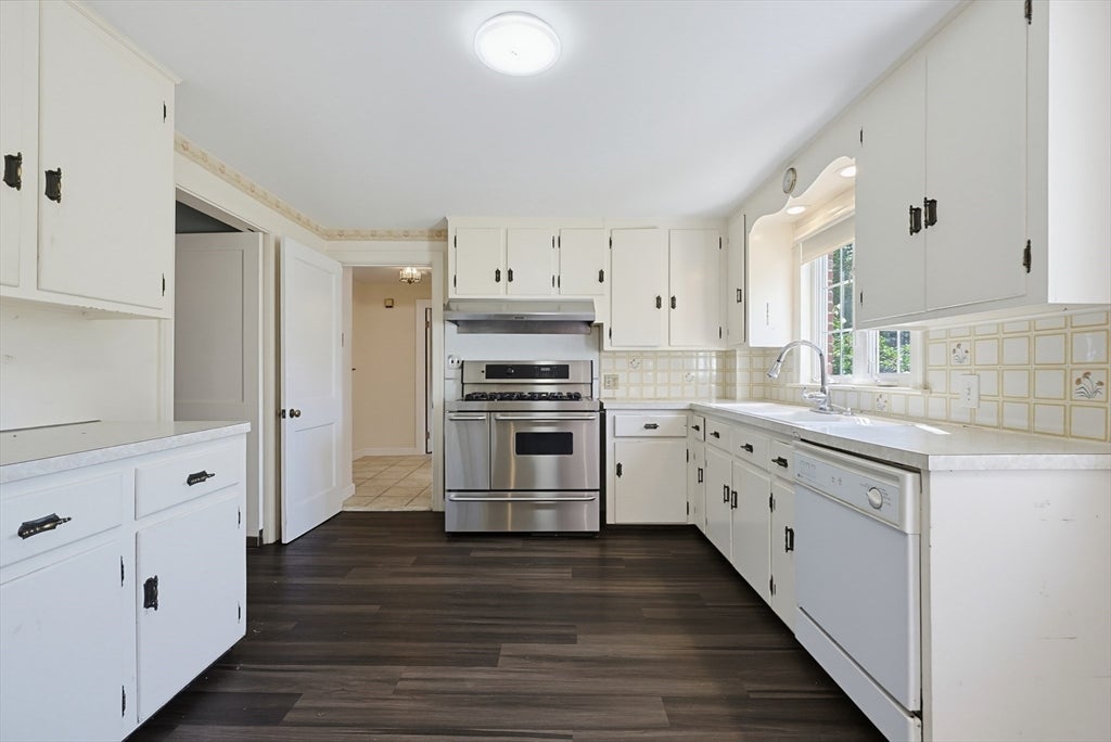 70 Oakdale Rd, Newton, MA Photo #15