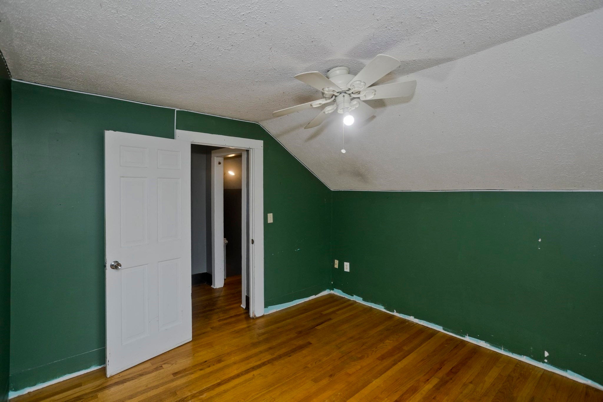 1439 Worcester St, Springfield, MA Photo #16