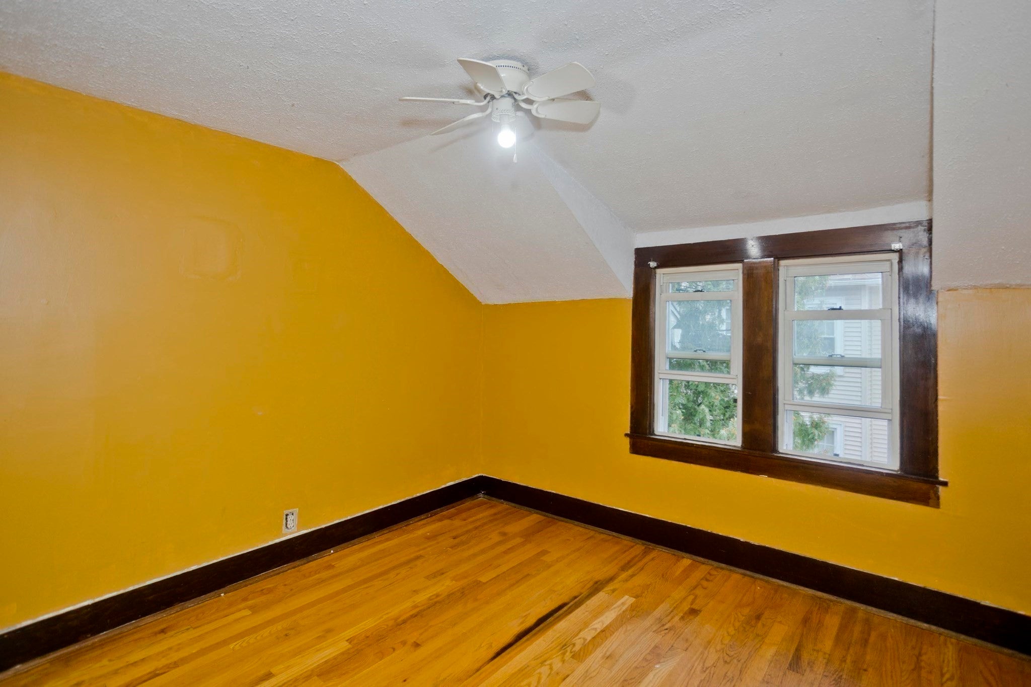 1439 Worcester St, Springfield, MA Photo #21