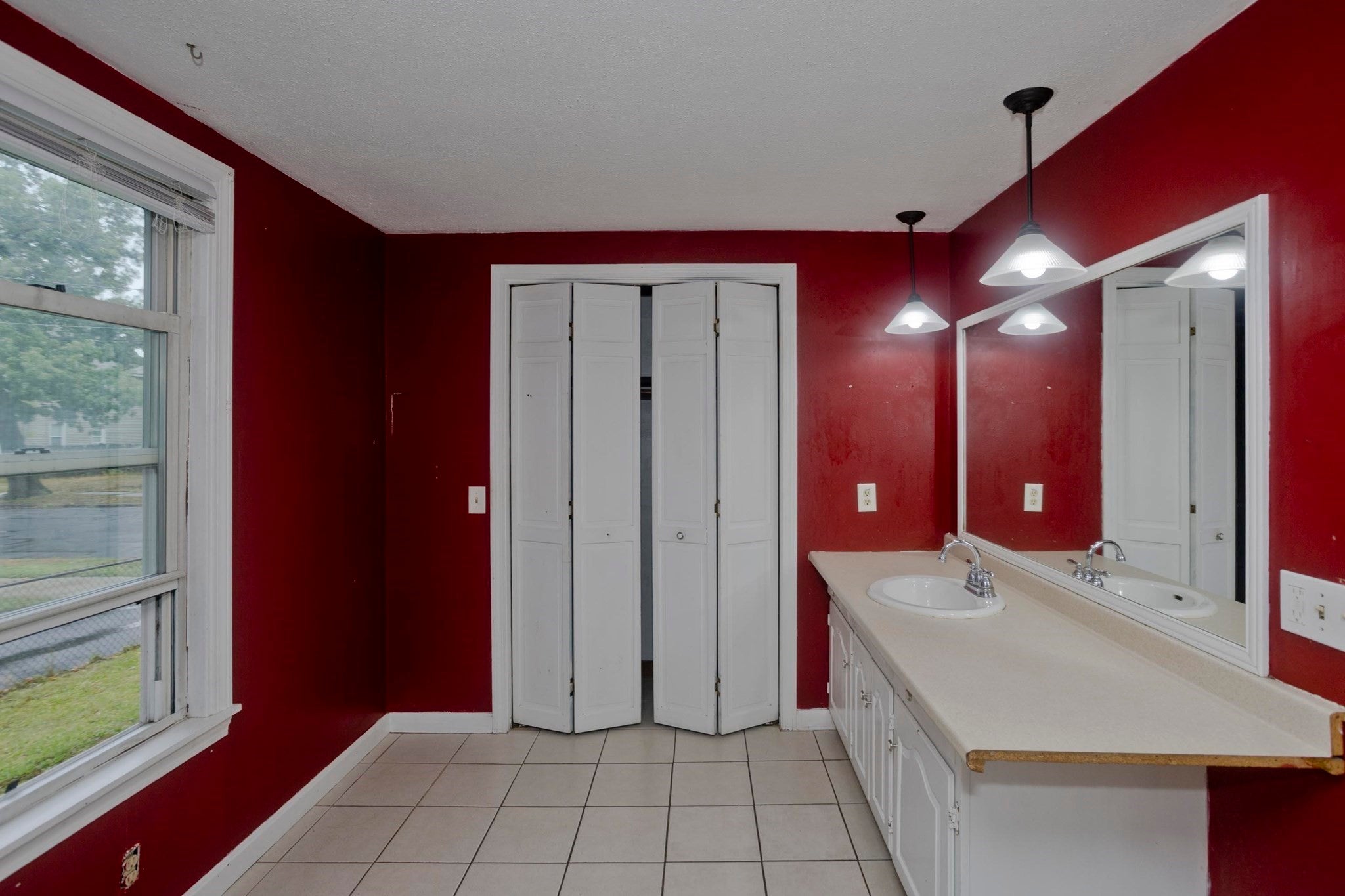 1439 Worcester St, Springfield, MA Photo #11