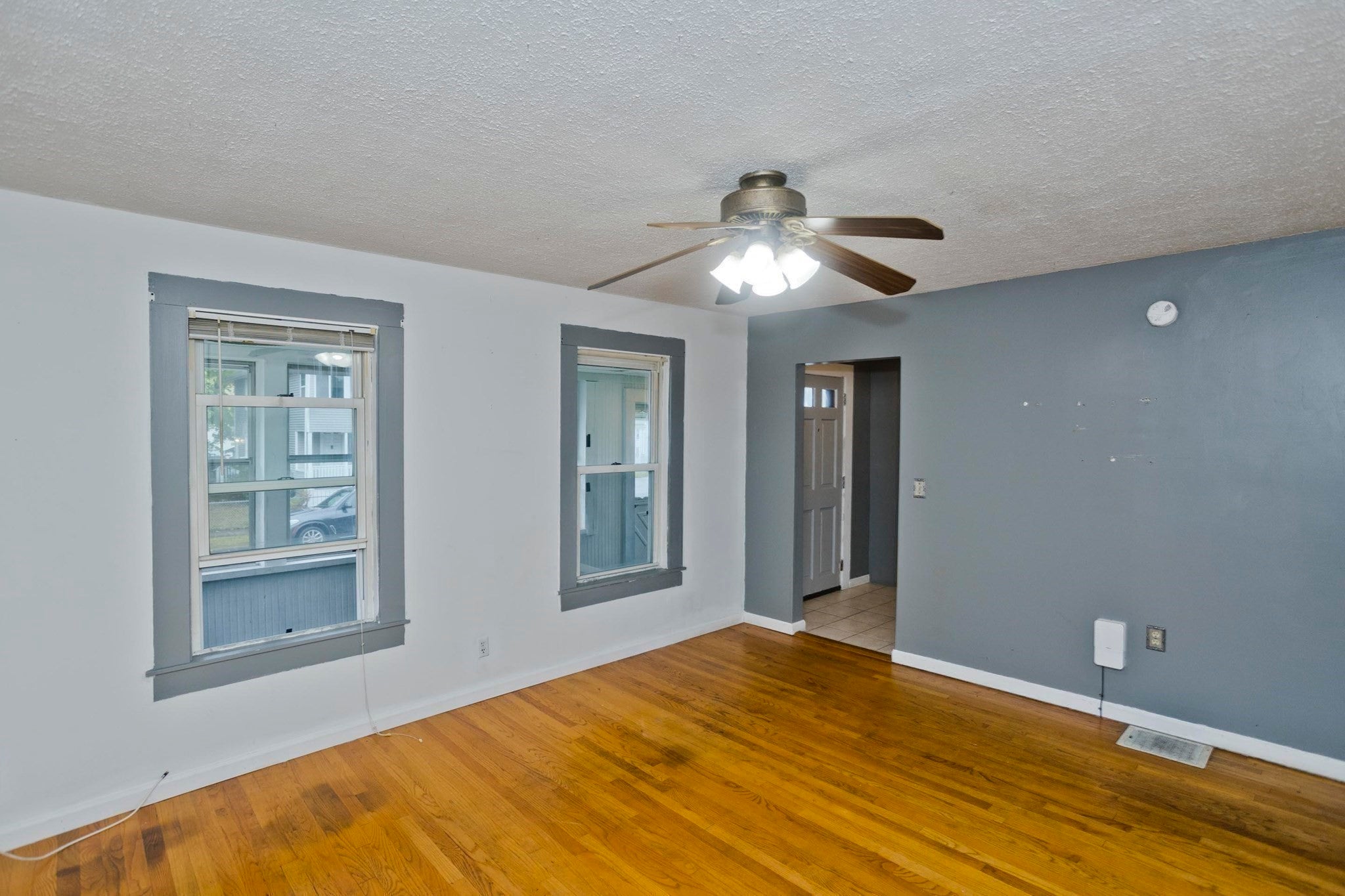 1439 Worcester St, Springfield, MA Photo #14