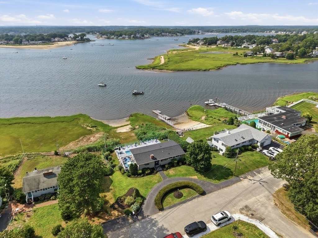 79 Edgewater Dr, Wareham, MA Photo #25