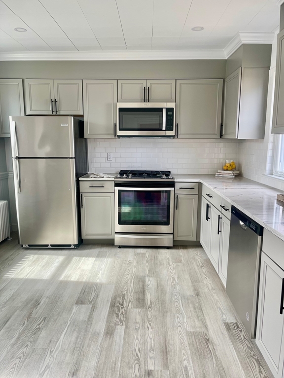 143 Thacher Street