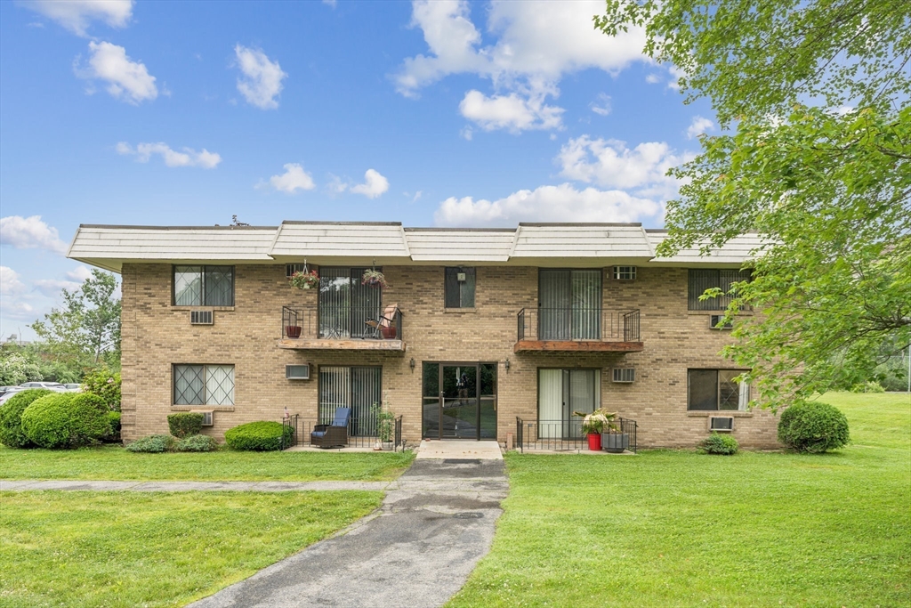 395 Merrimack St 35