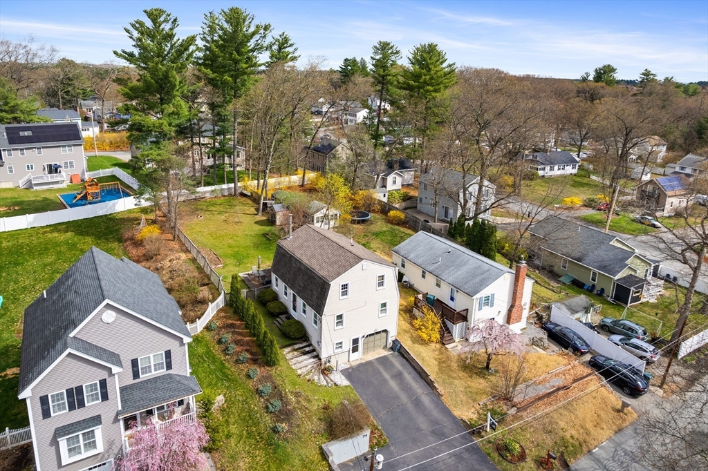 34 Maple Rd